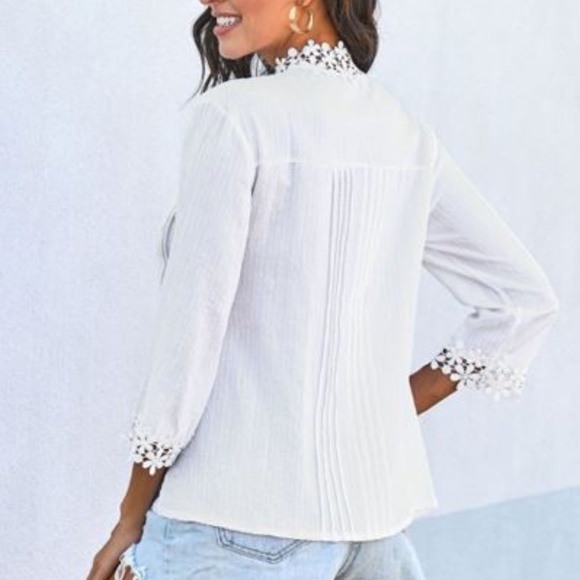 030 Boho White Embroidered Floral Crochet Button up top - Picture 4 of 5